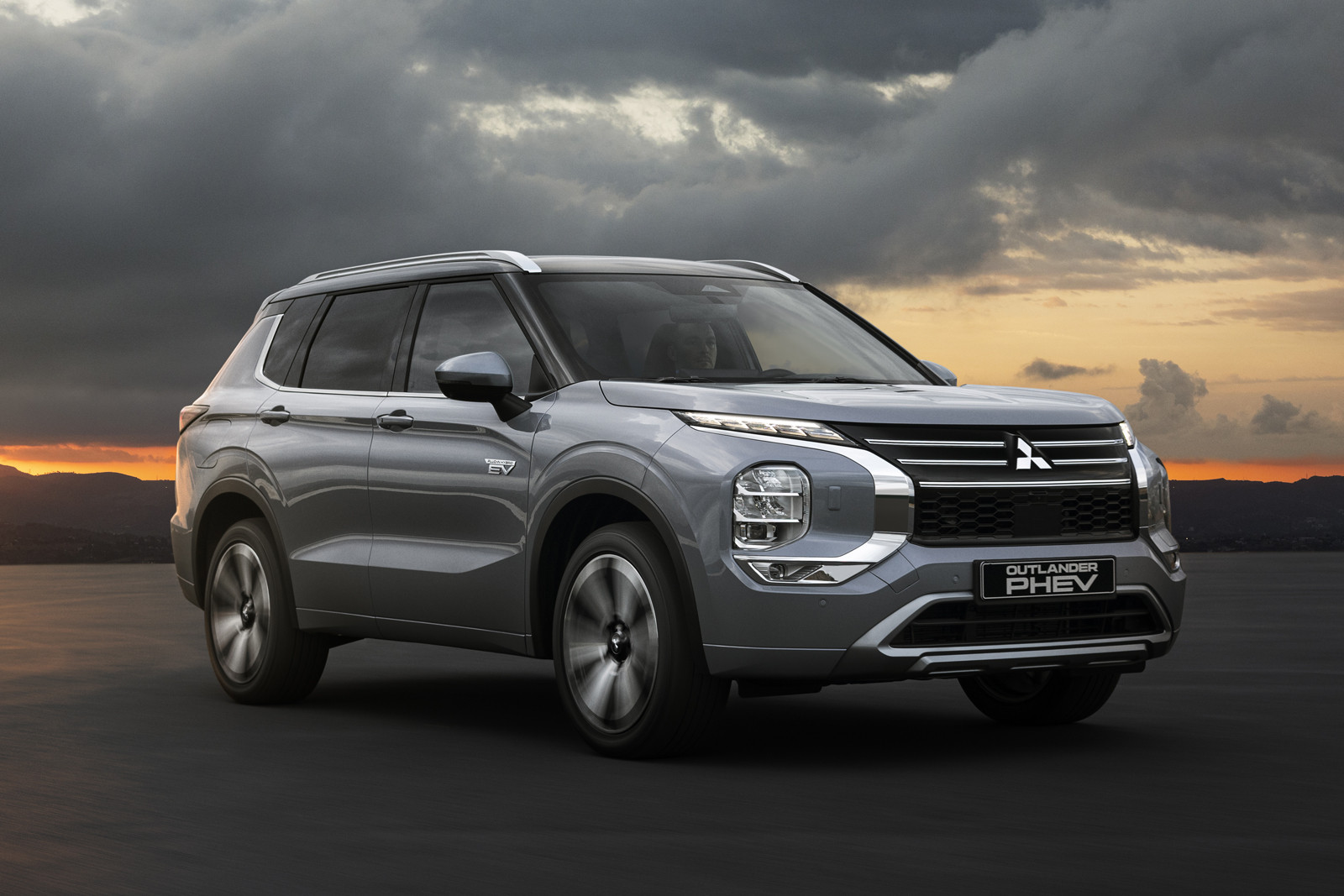 Обновлённый Mitsubishi Outlander доберётся до США в конце этой зимы