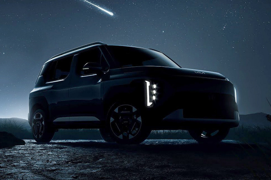 Необычный кроссовер Kia Syros показался на новых тизерах: модель может получить дизель