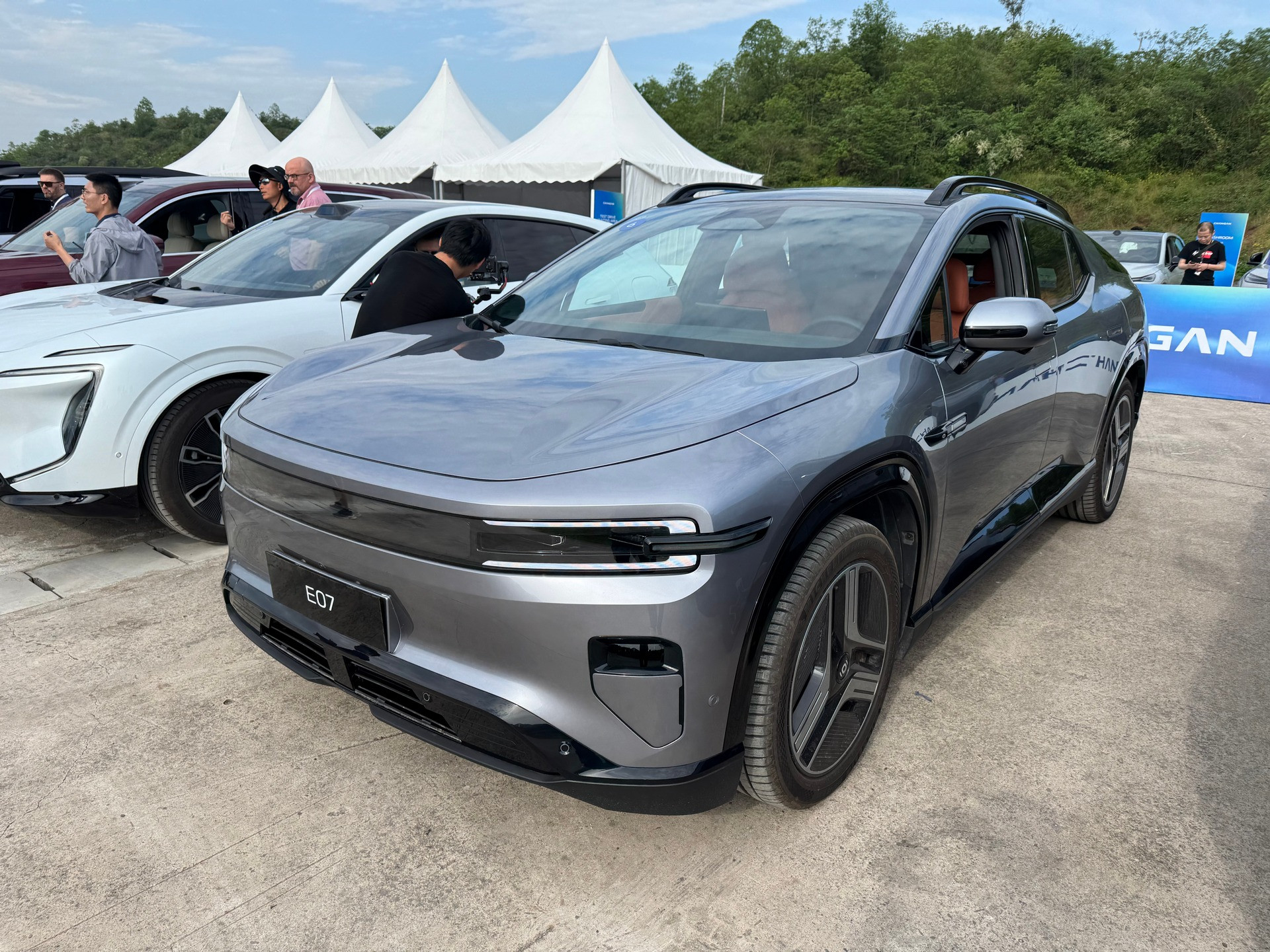 Китайский ответ Кибертраку: первый тест-драйв трансформера Changan E07