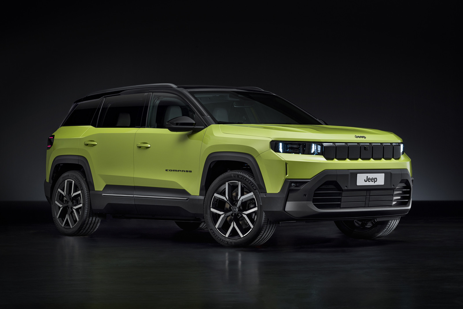 Jeep рассекретил Compass нового поколения: теперь официально