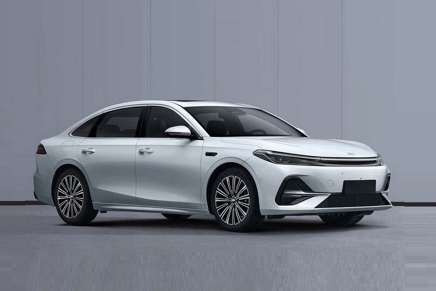 Большой седан Geely Galaxy A7 раскрылся досрочно