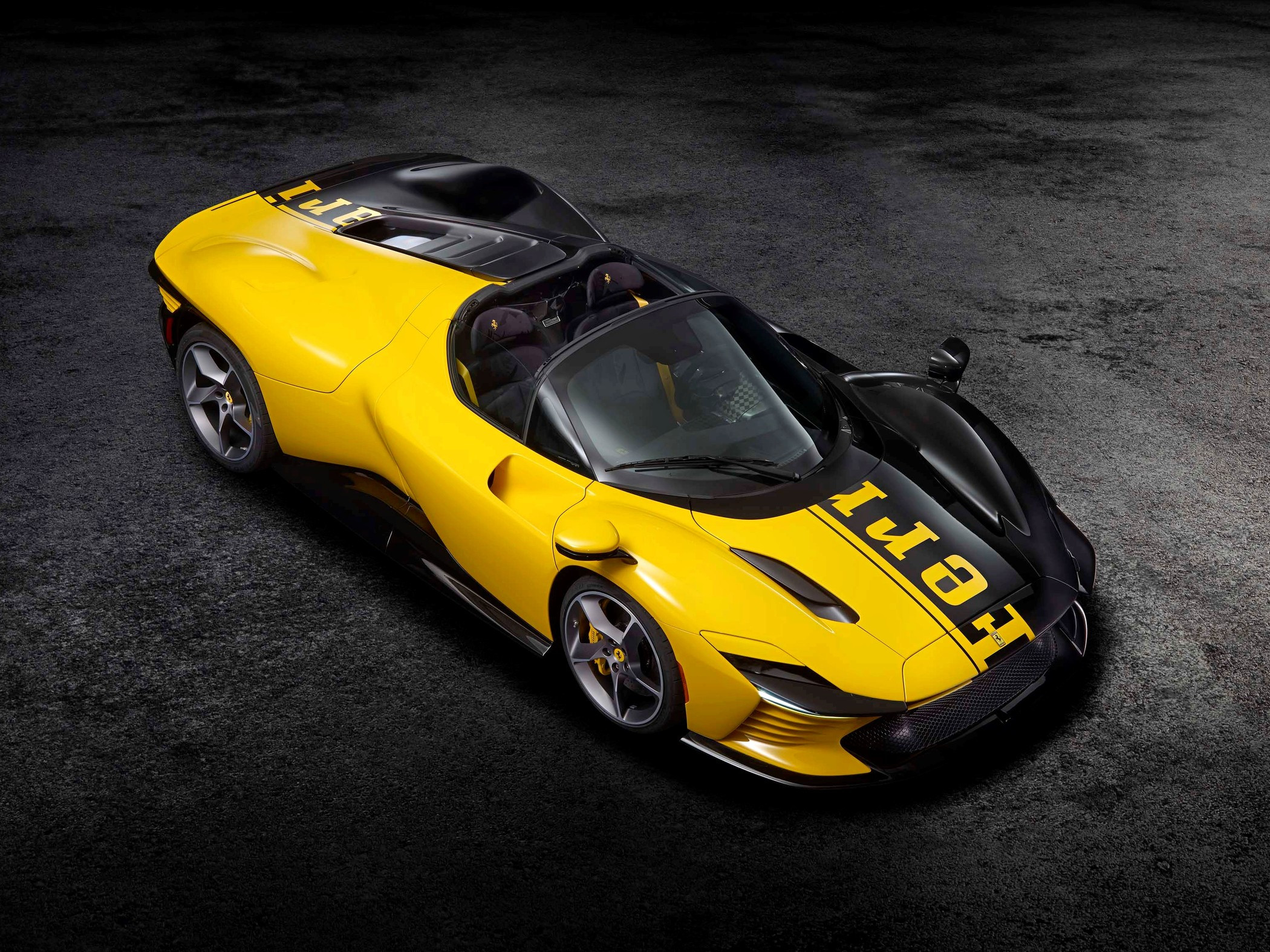 Не для прибыли, а для учащихся: уникальный Ferrari Daytona SP3 продадут на аукционе