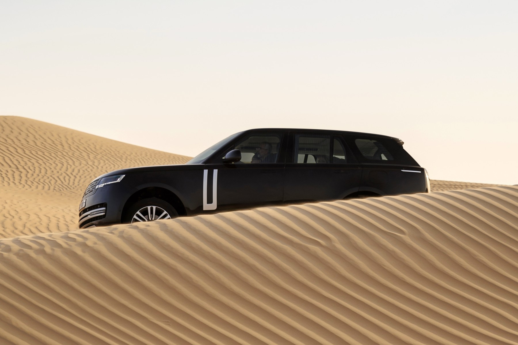 В Jaguar Land Rover сменился гендиректор: индиец Баладжи вместо британца Марделла